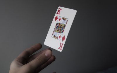 Kortspillstrategier: Tips og triks for å forbedre dine ferdigheter